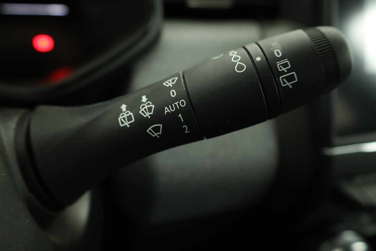 mitsubishi-colt-2024-gasolina-999cc