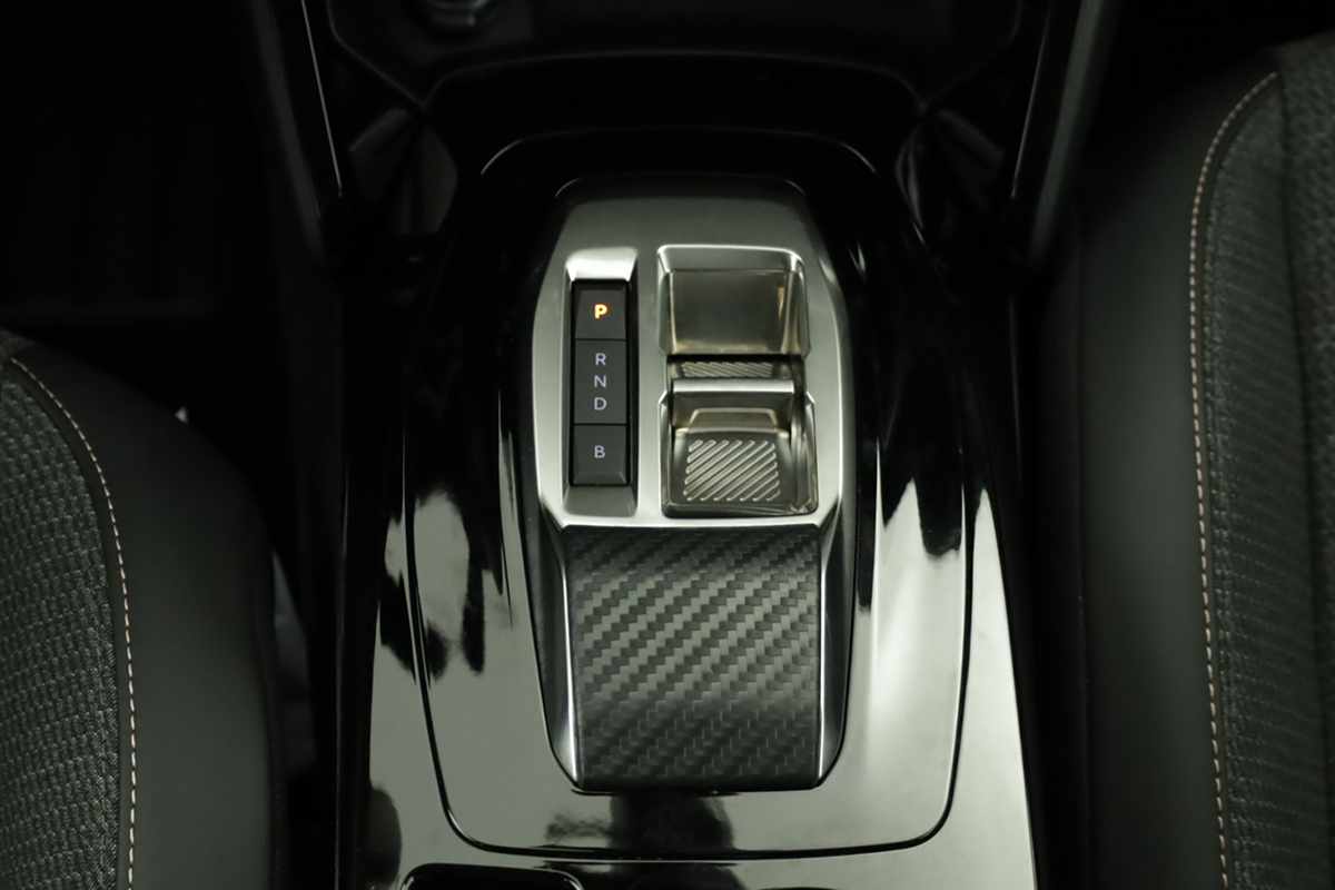peugeot-e-208-2025-eletrico-0cc
