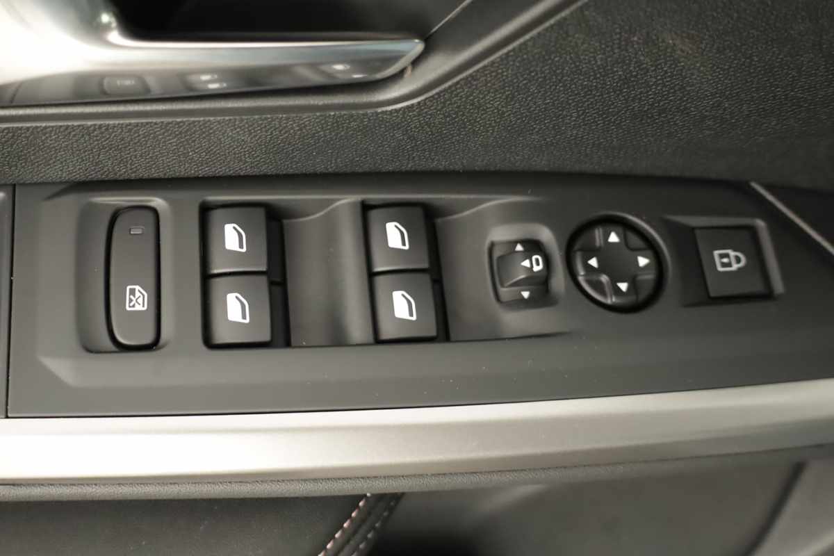 peugeot-3008-2025-gasolina-1199cc