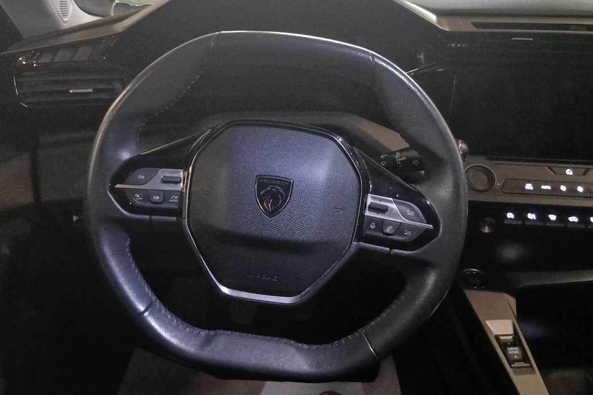 peugeot-308-2023-gasolina-1199cc