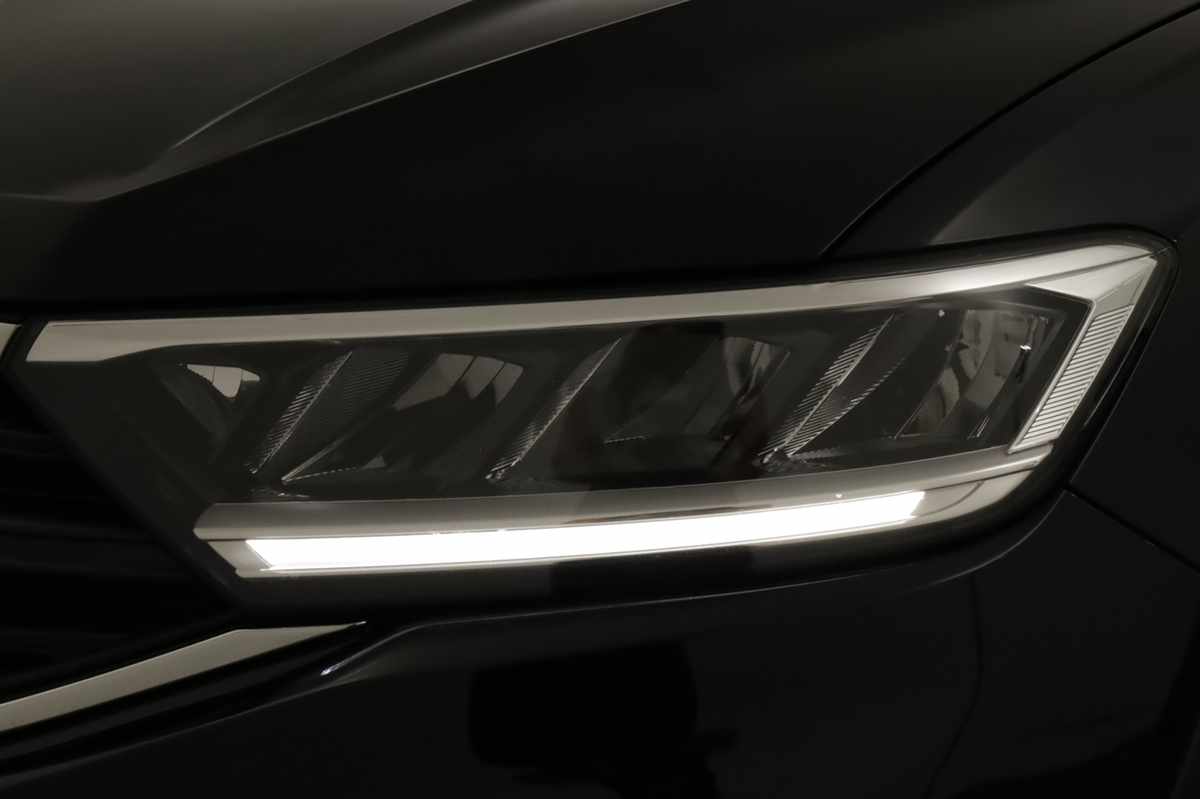 volkswagen-t-roc-2025-gasolina-999cc
