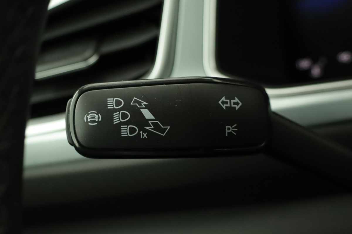volkswagen-t-roc-2025-gasolina-999cc