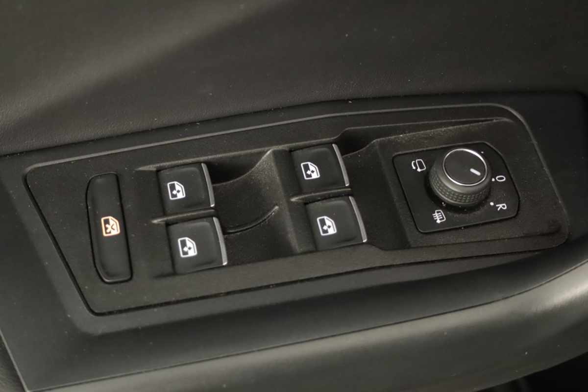 volkswagen-t-roc-2025-gasolina-999cc
