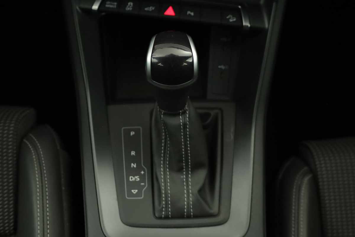 audi-q3-2023-hibrido-a-gasolina-1395cc