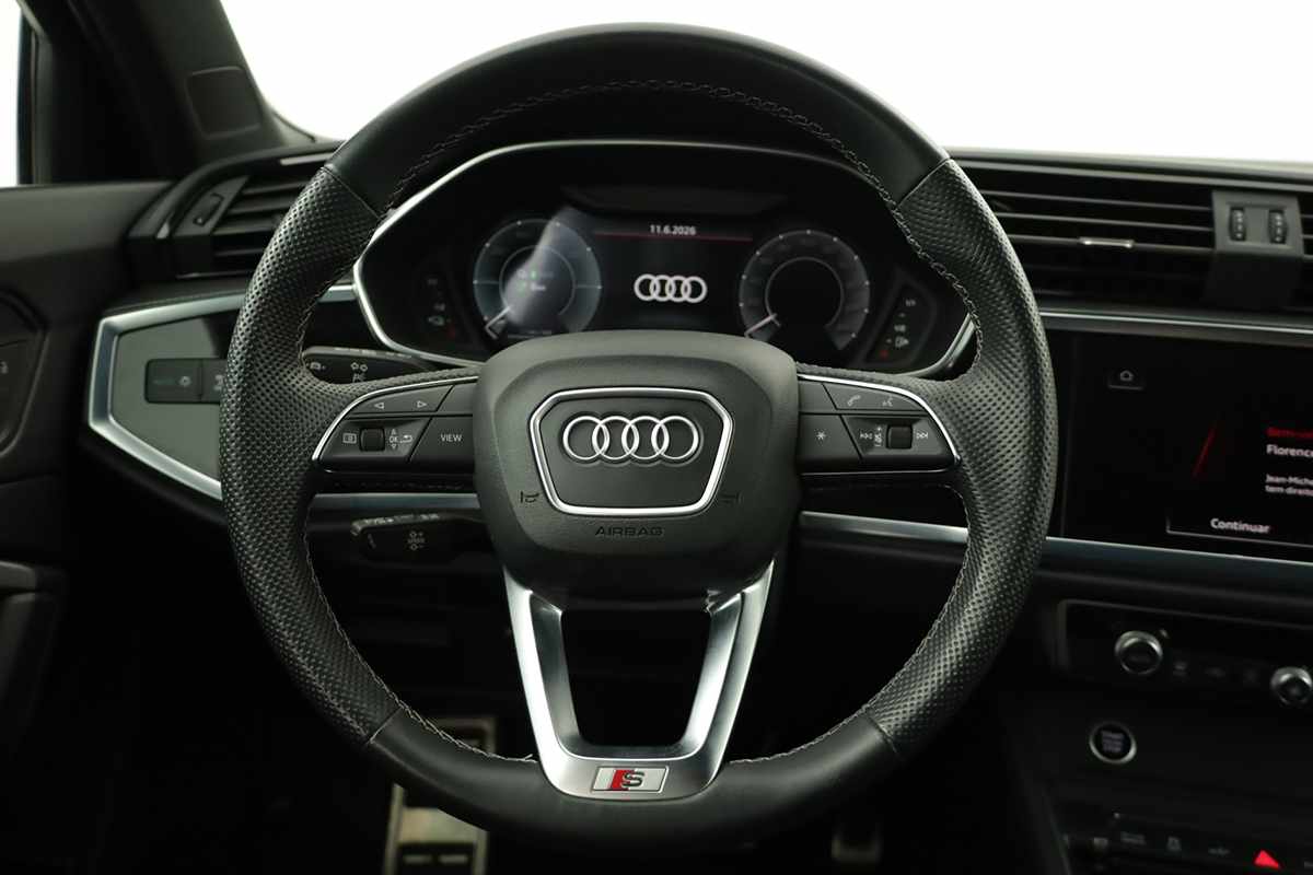 audi-q3-2023-hibrido-a-gasolina-1395cc