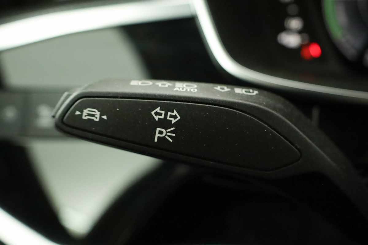 audi-q3-2023-hibrido-a-gasolina-1395cc