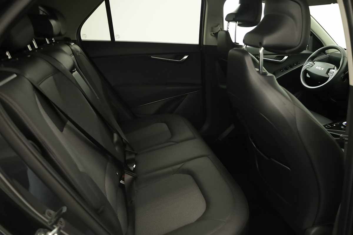 kia-niro-2024-gasolina-1580cc