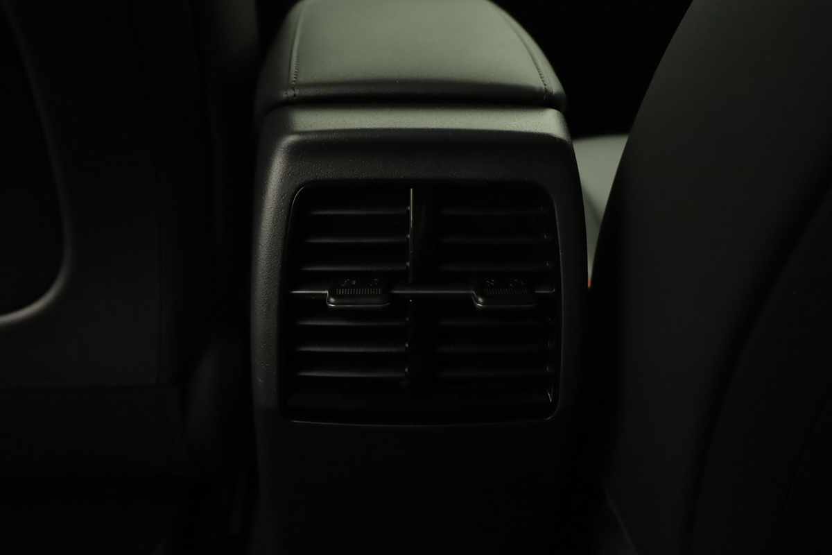 kia-niro-2024-gasolina-1580cc