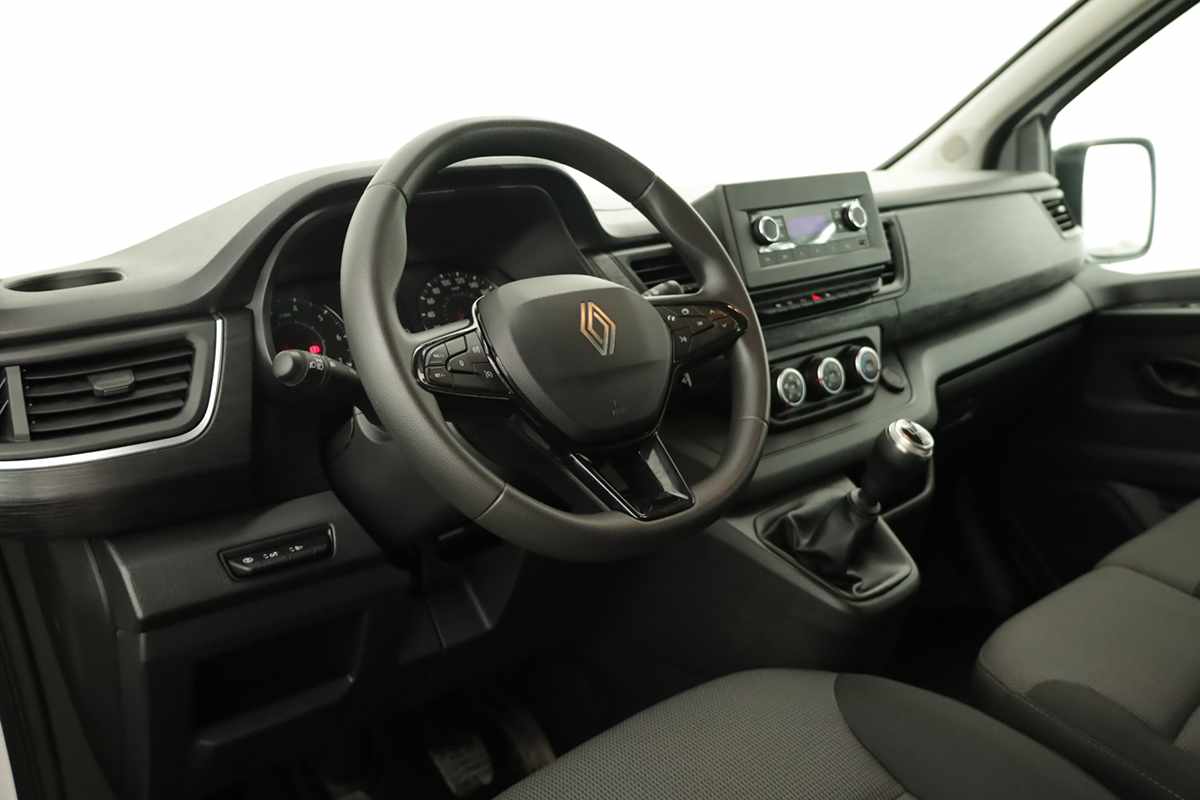 renault-trafic-2024-diesel-1997cc