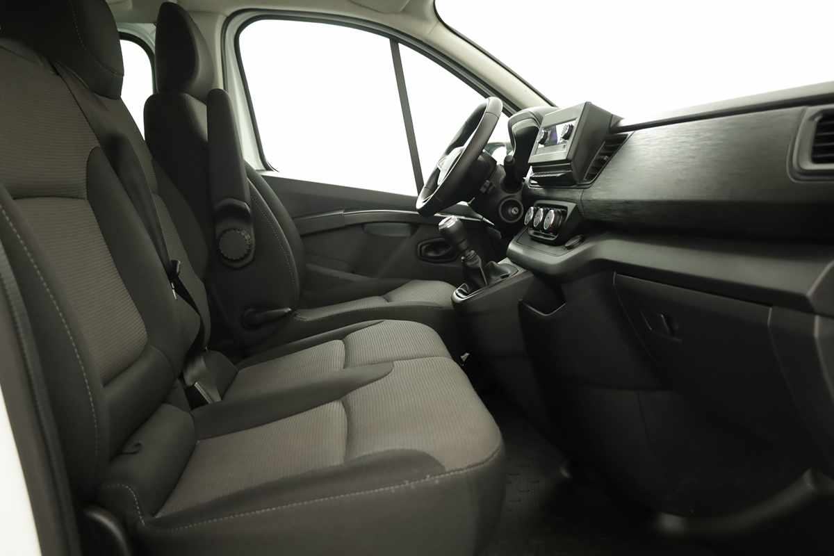 renault-trafic-2024-diesel-1997cc