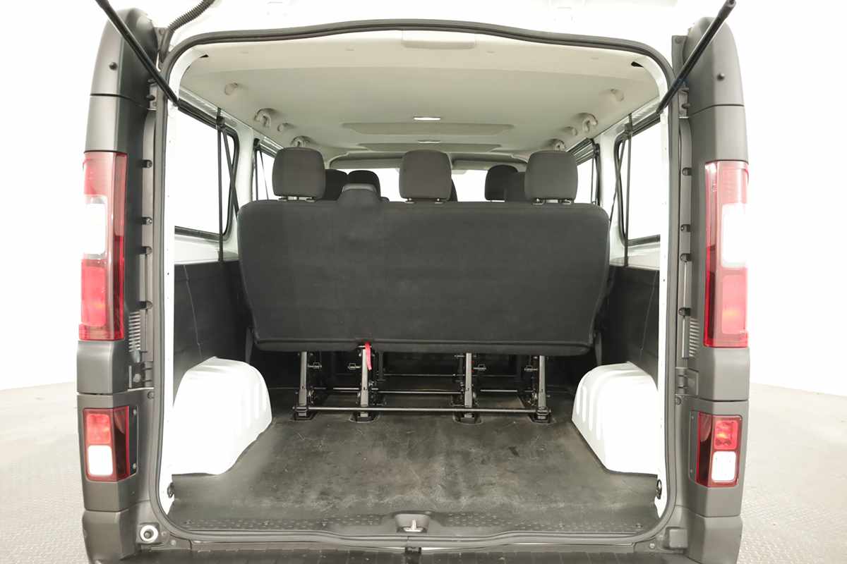 renault-trafic-2024-diesel-1997cc