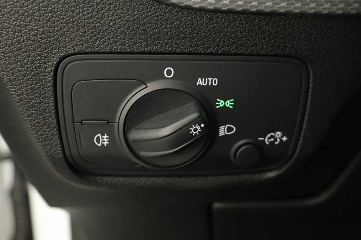 audi-q2-2023-gasolina-1498cc