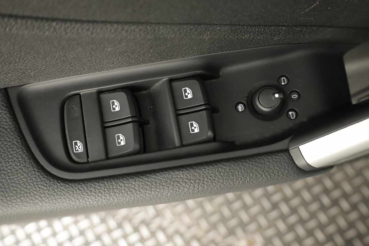 audi-q2-2023-gasolina-1498cc