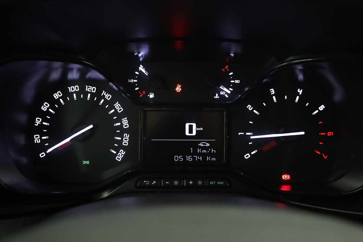 citroen-berlingo-2024-diesel-1499cc