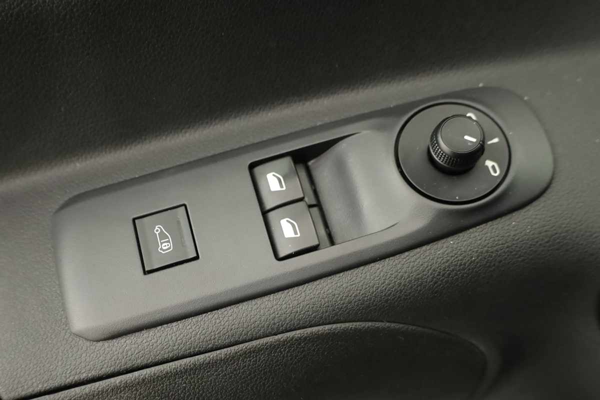 citroen-berlingo-2024-diesel-1499cc