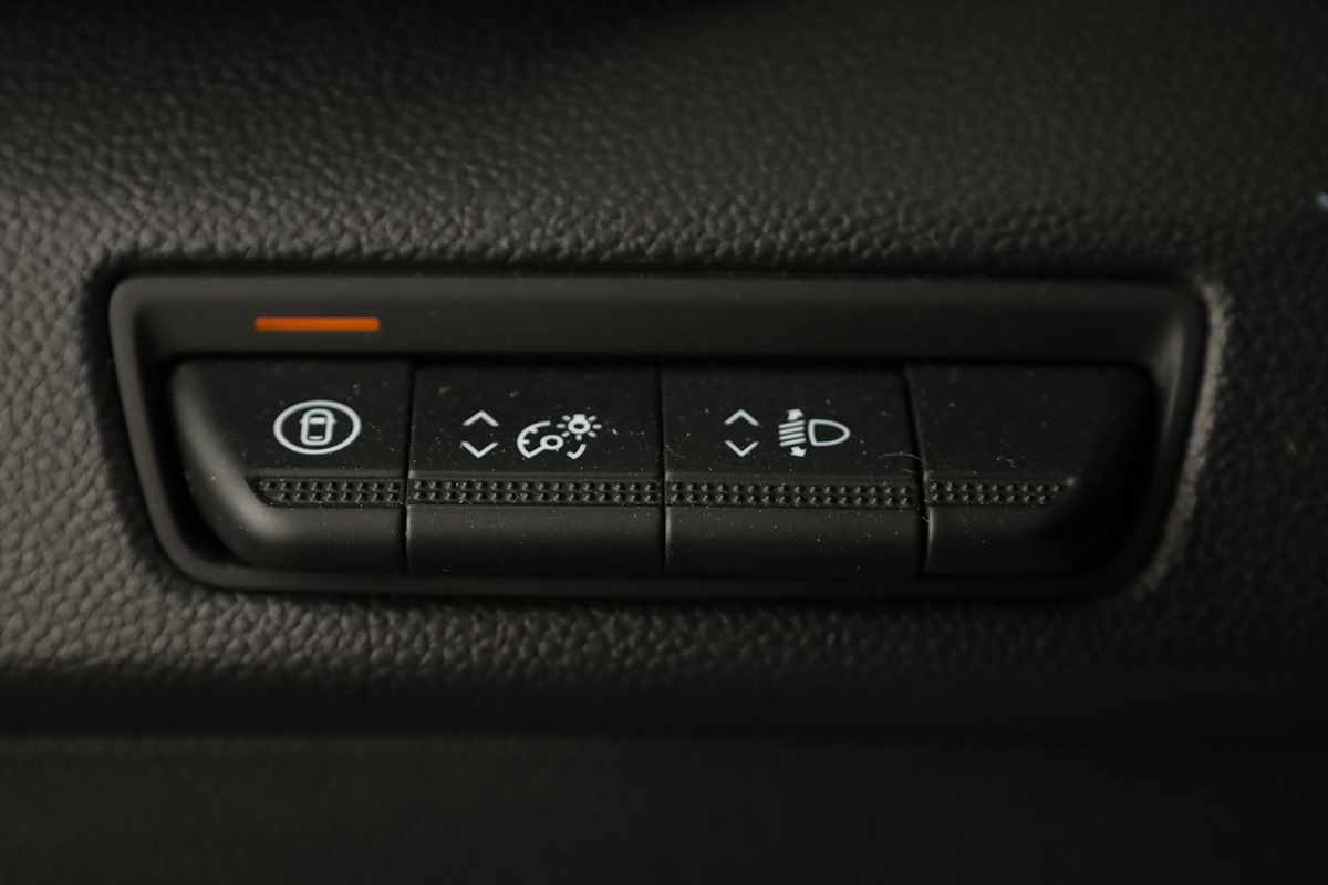 renault-trafic-2024-diesel-1997cc
