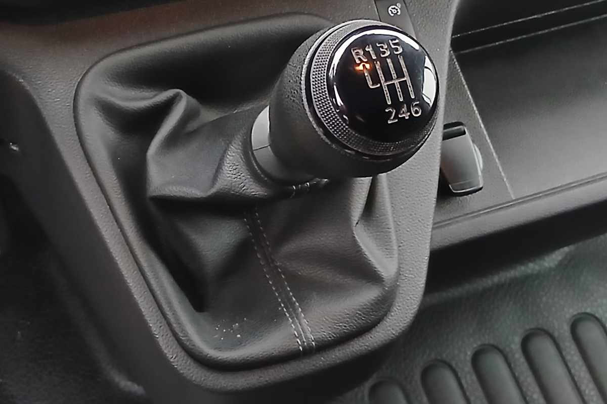 renault-master-2023-diesel-2299cc