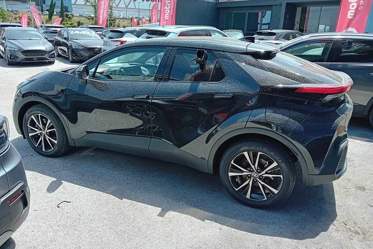 toyota-c-hr-2025-hibrido-a-gasolina-1998cc