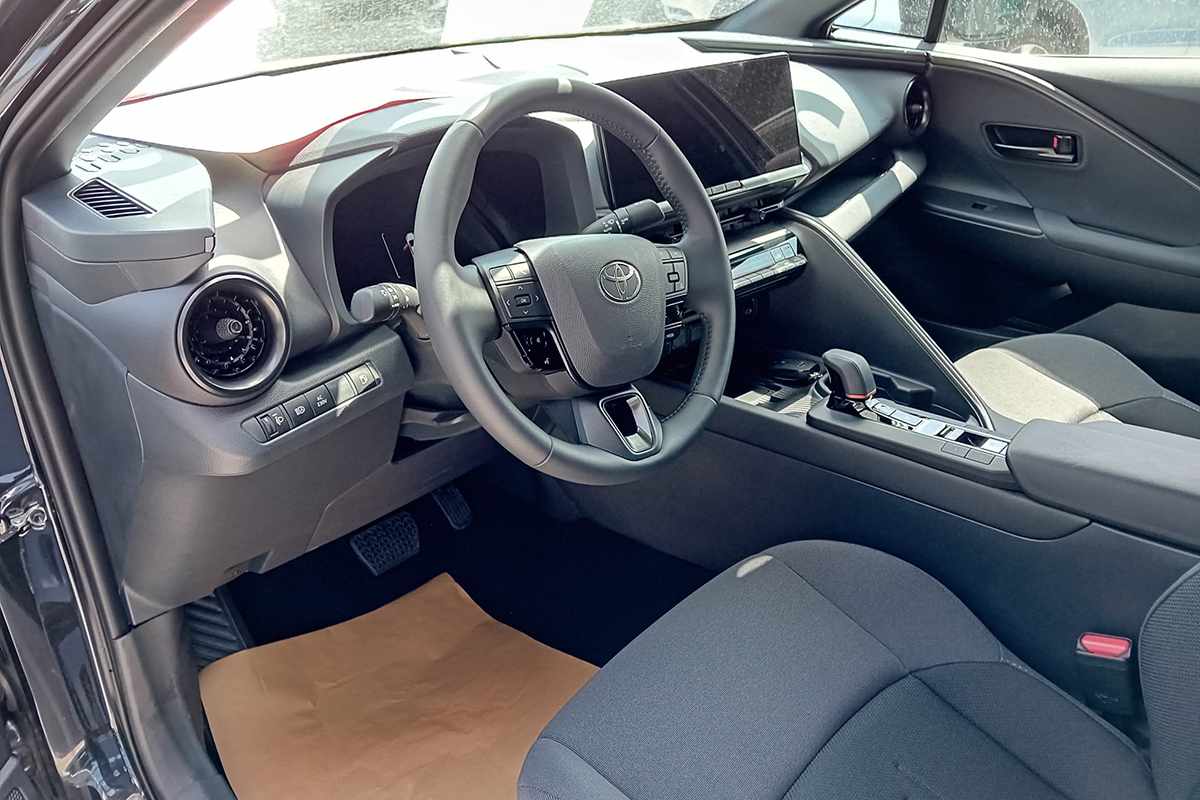 toyota-c-hr-2025-hibrido-a-gasolina-1998cc