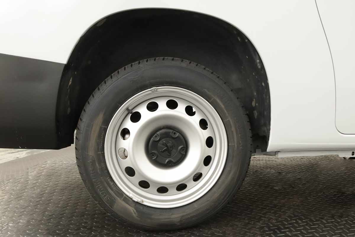 peugeot-partner-2024-diesel-1499cc