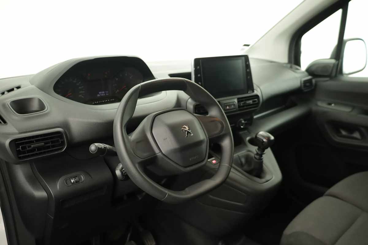 peugeot-partner-2024-diesel-1499cc