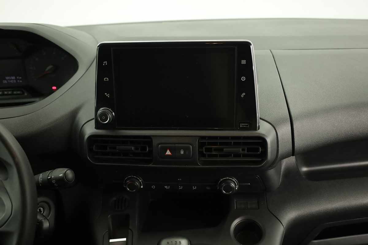 peugeot-partner-2024-diesel-1499cc