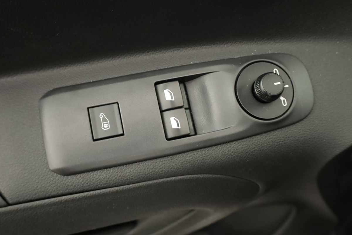 peugeot-partner-2024-diesel-1499cc