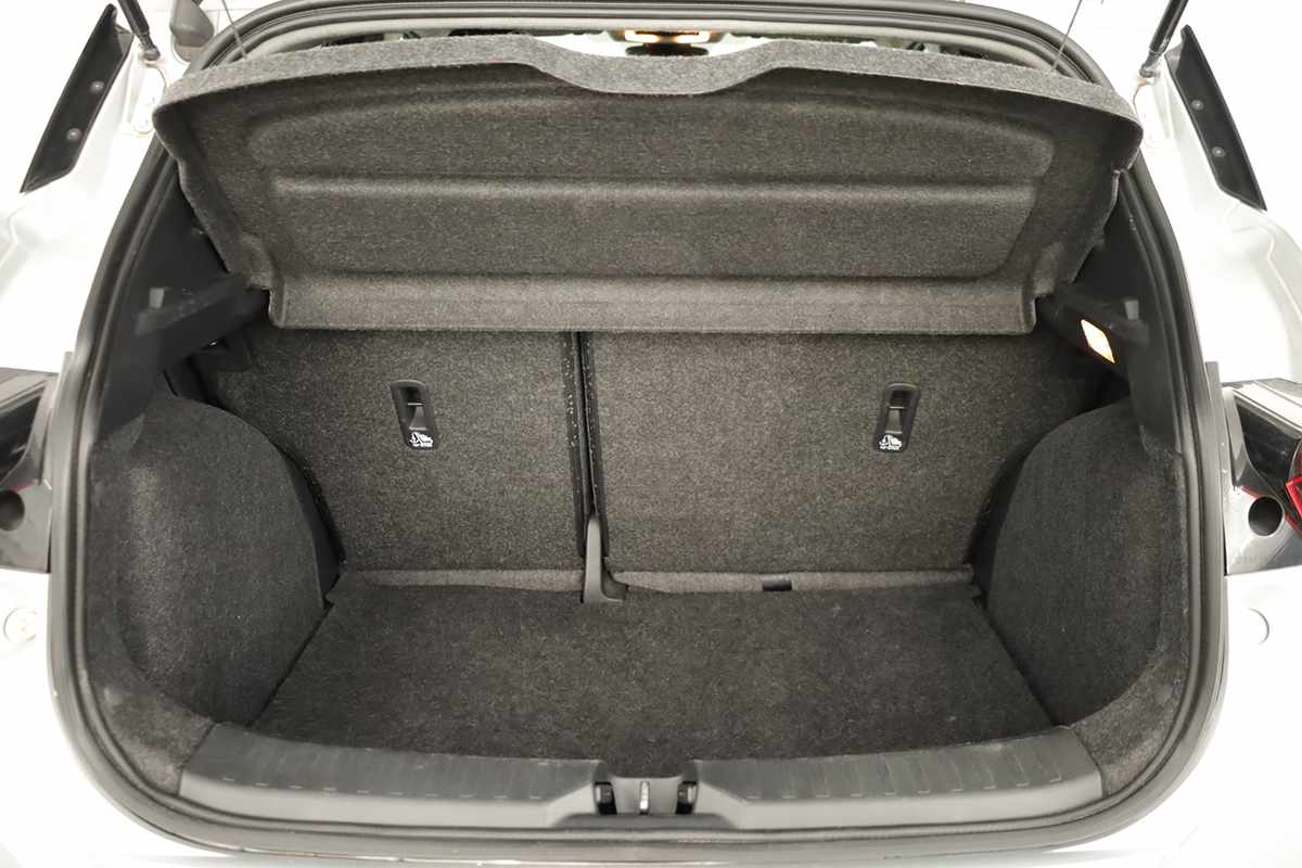 nissan-micra-2023-gasolina-999cc