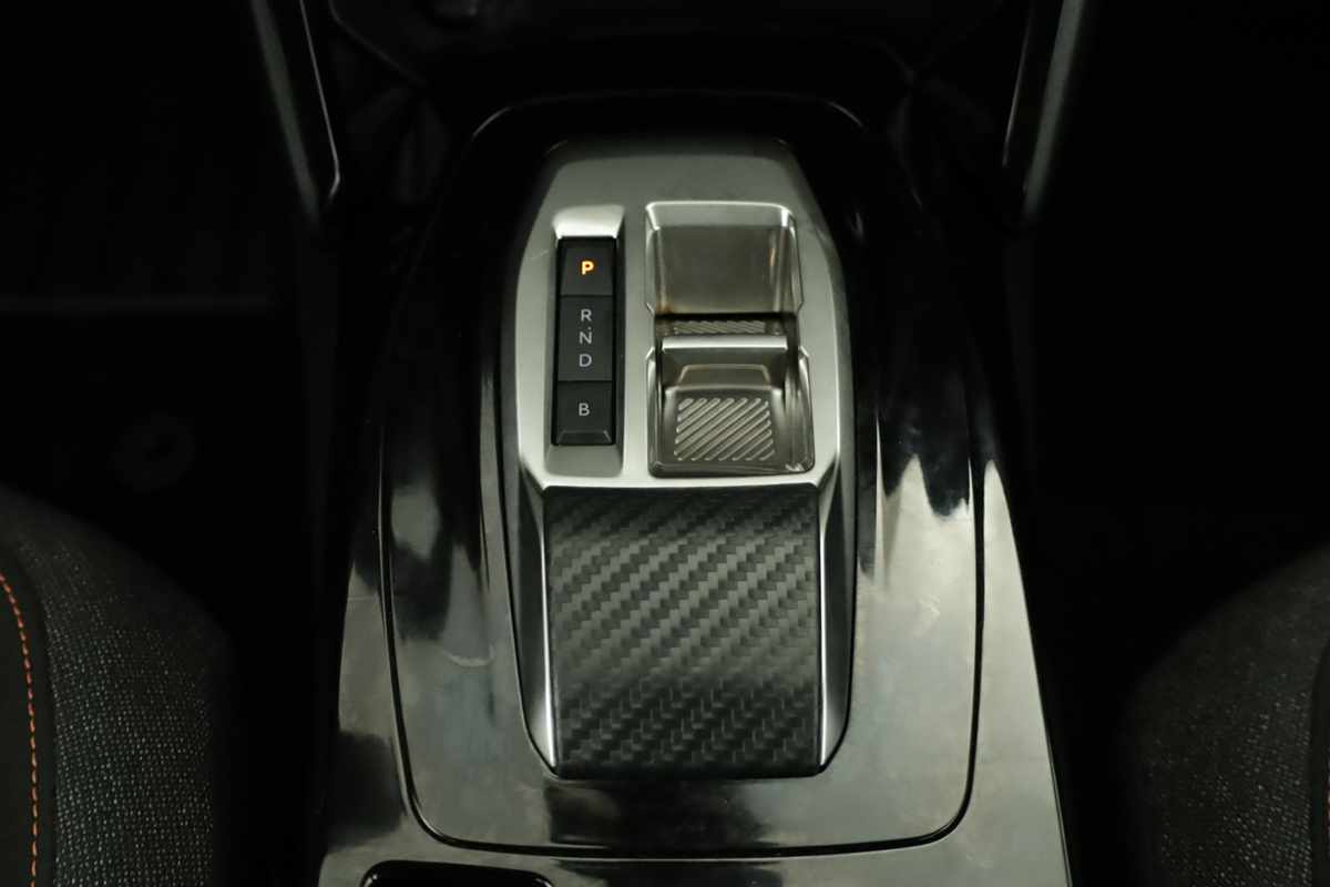 peugeot-e-208-2025-eletrico-0cc