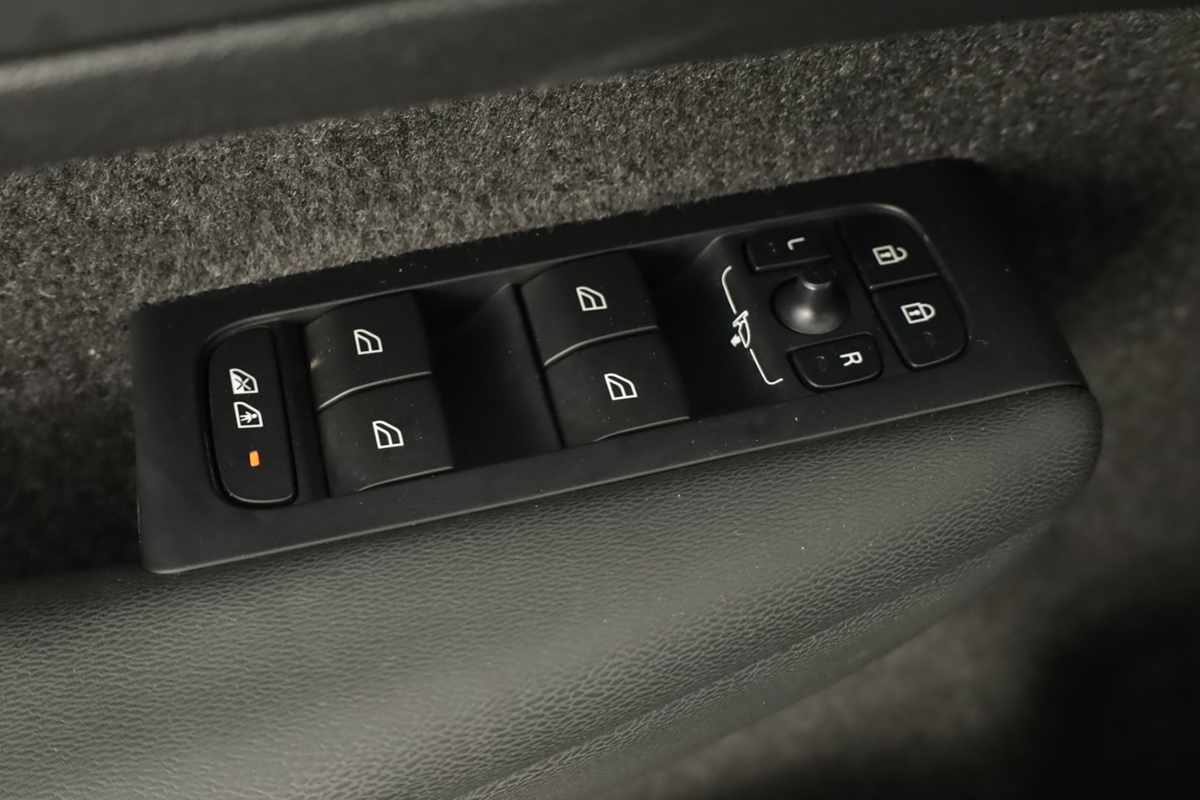 volvo-xc40-2024-gasolina-1477cc
