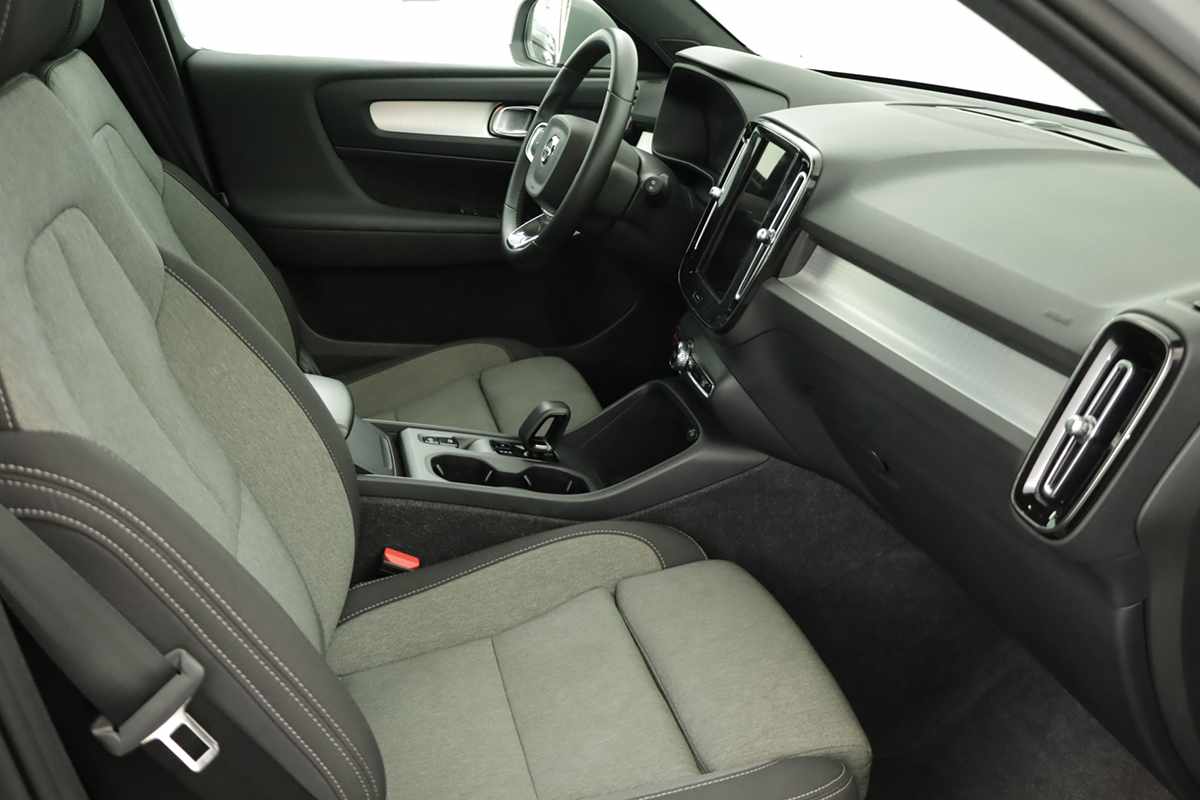 volvo-xc40-2024-gasolina-1477cc