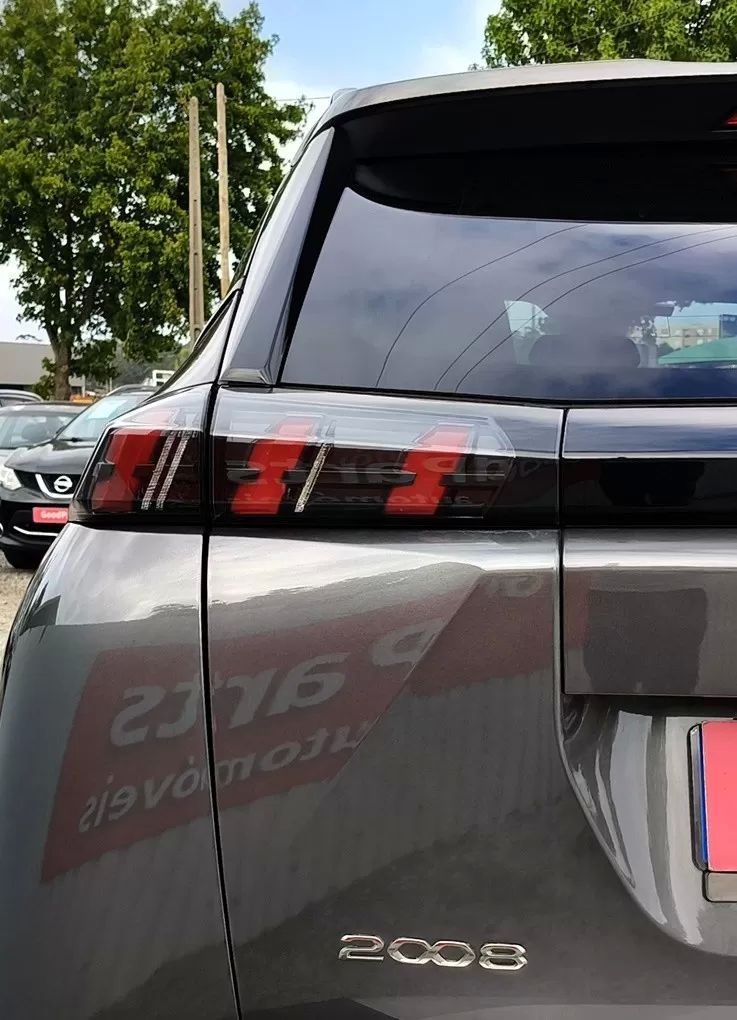 peugeot-2008-2022-gasolina-1199cc