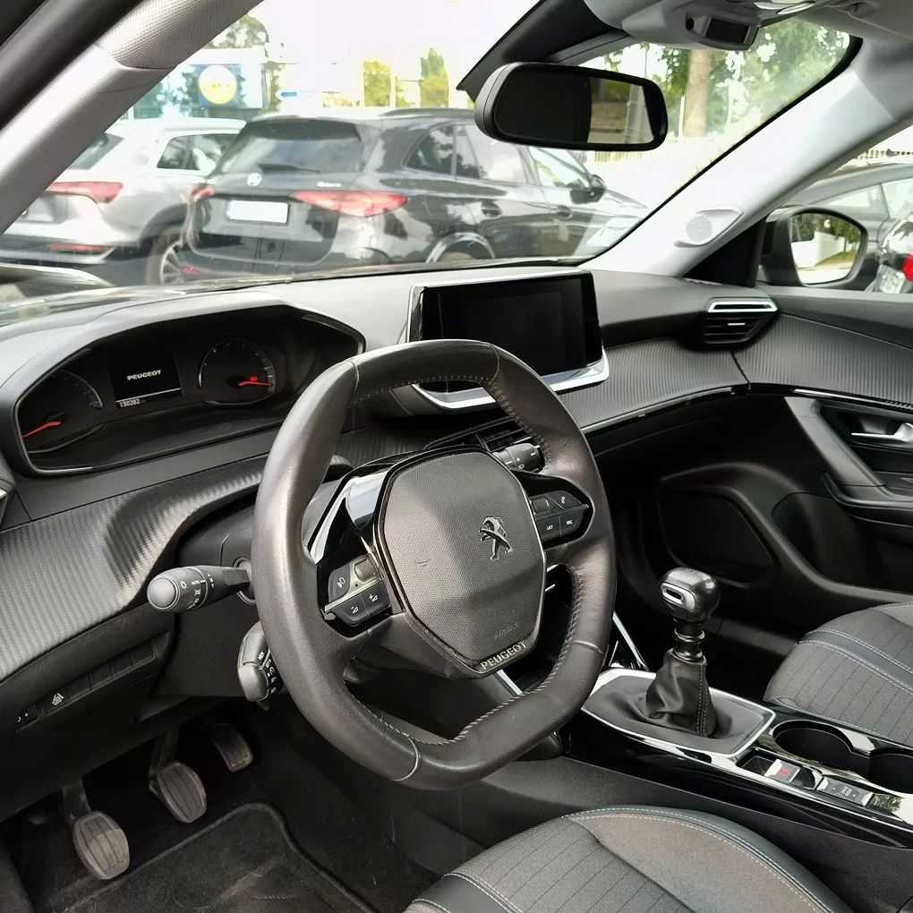 peugeot-2008-2022-gasolina-1199cc