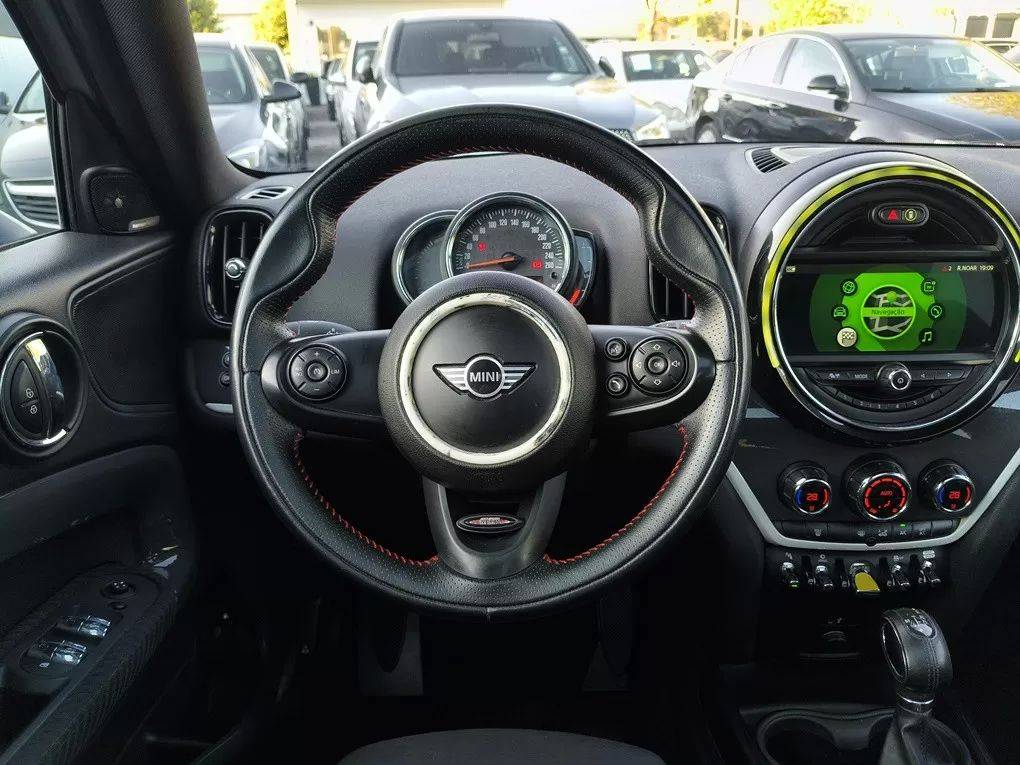 mini-countryman-2018-hibrido-1499cc