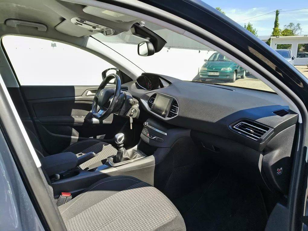 peugeot-308-sw-2017-diesel-1560cc