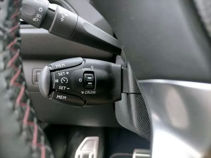 peugeot-308-2017-diesel-1560cc