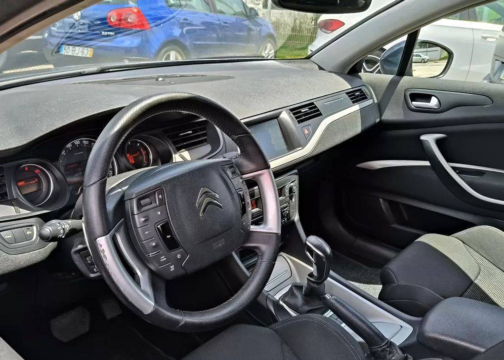 citroen-c5-tourer-2013-diesel-1560cc