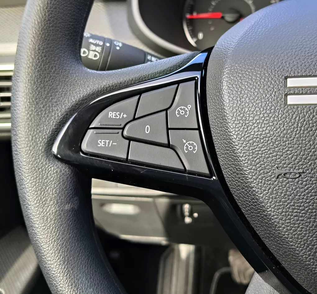dacia-sandero-2024-gasolina-999cc
