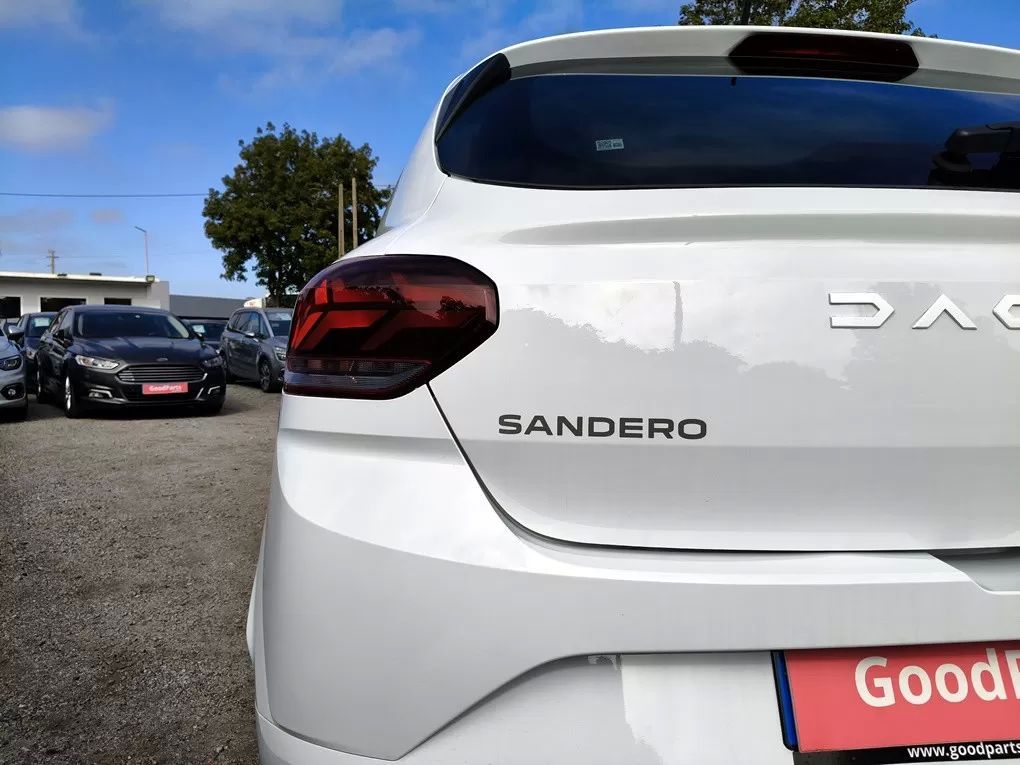 dacia-sandero-2024-gasolina-999cc