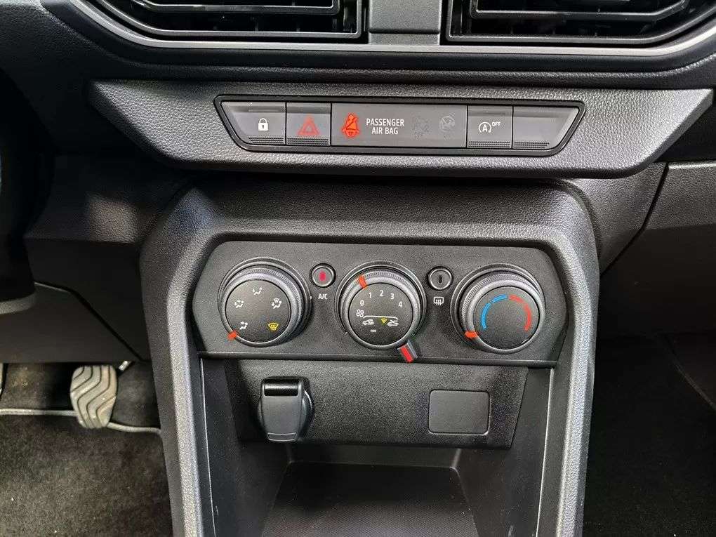 dacia-sandero-2024-gasolina-999cc