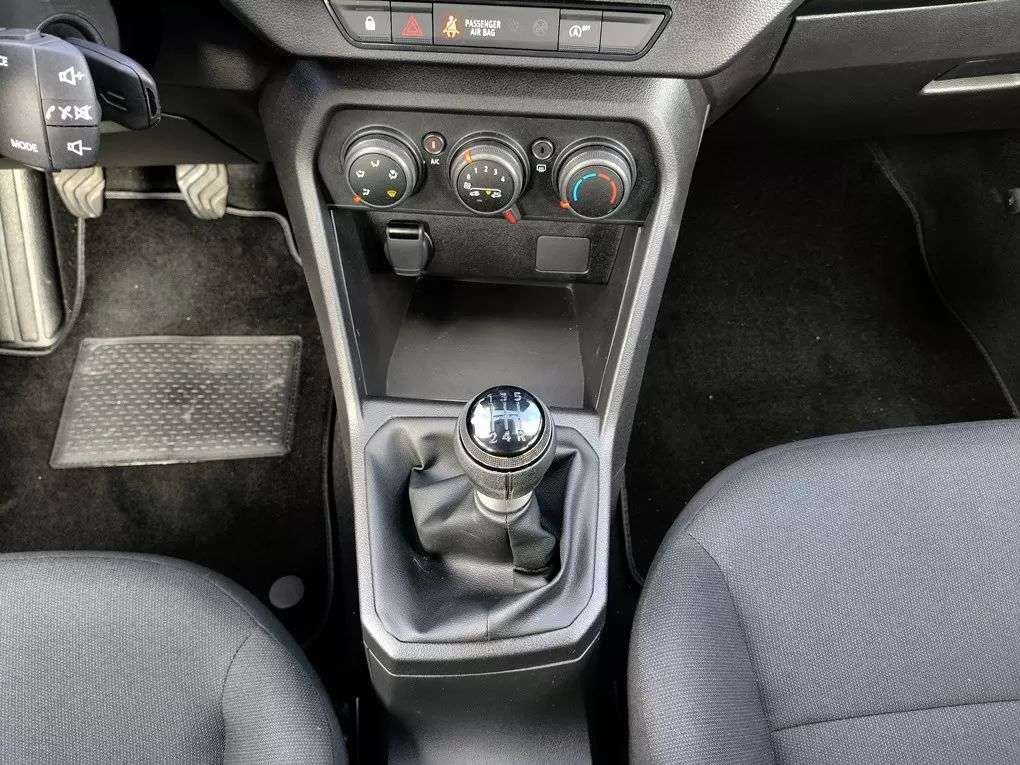 dacia-sandero-2024-gasolina-999cc