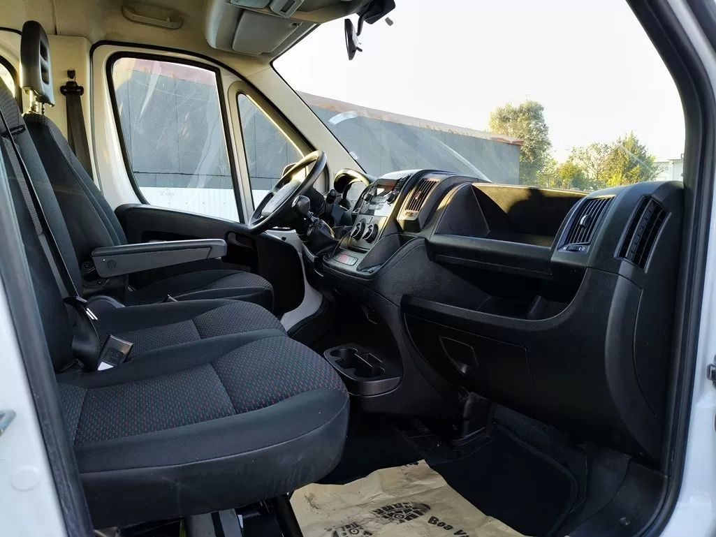citroen-jumper-2022-diesel-2179cc