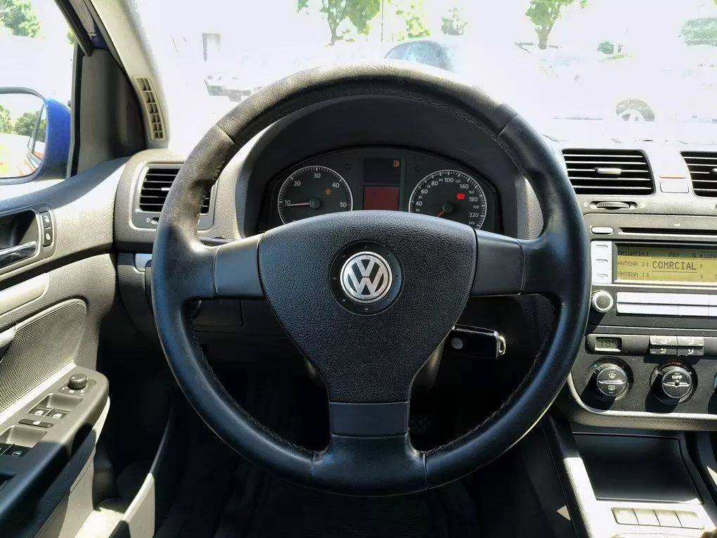 volkswagen-golf-2006-diesel-1968cc
