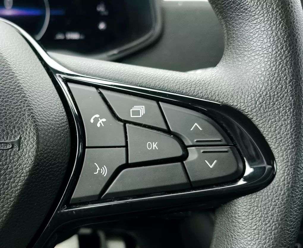 renault-zoe-2023-eletrico-0cc