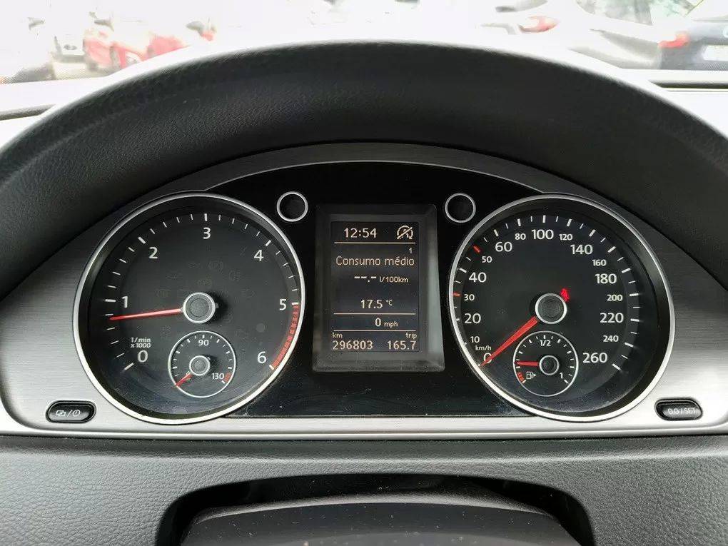 volkswagen-passat-2012-diesel-1598cc