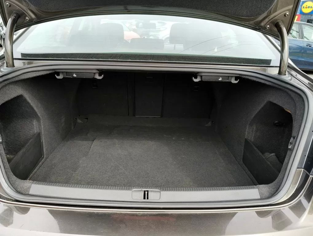 volkswagen-passat-2012-diesel-1598cc
