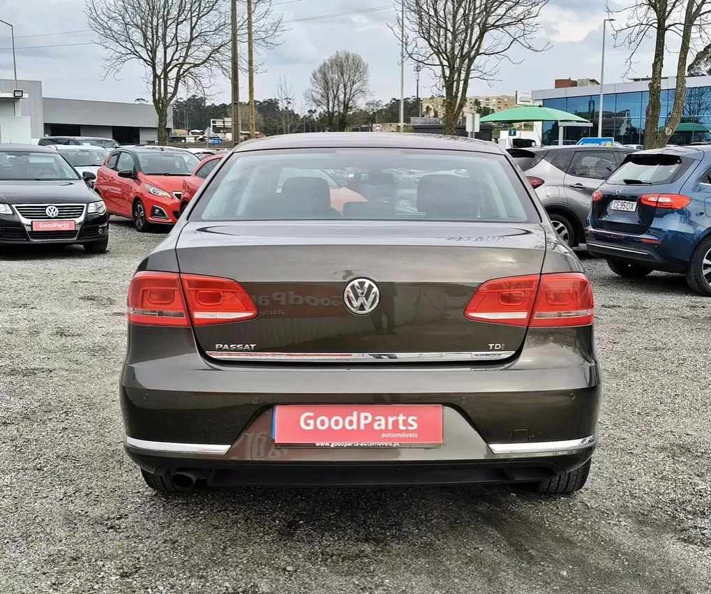volkswagen-passat-2012-diesel-1598cc