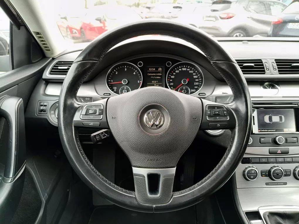 volkswagen-passat-2012-diesel-1598cc