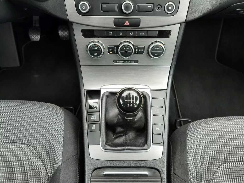 volkswagen-passat-2012-diesel-1598cc
