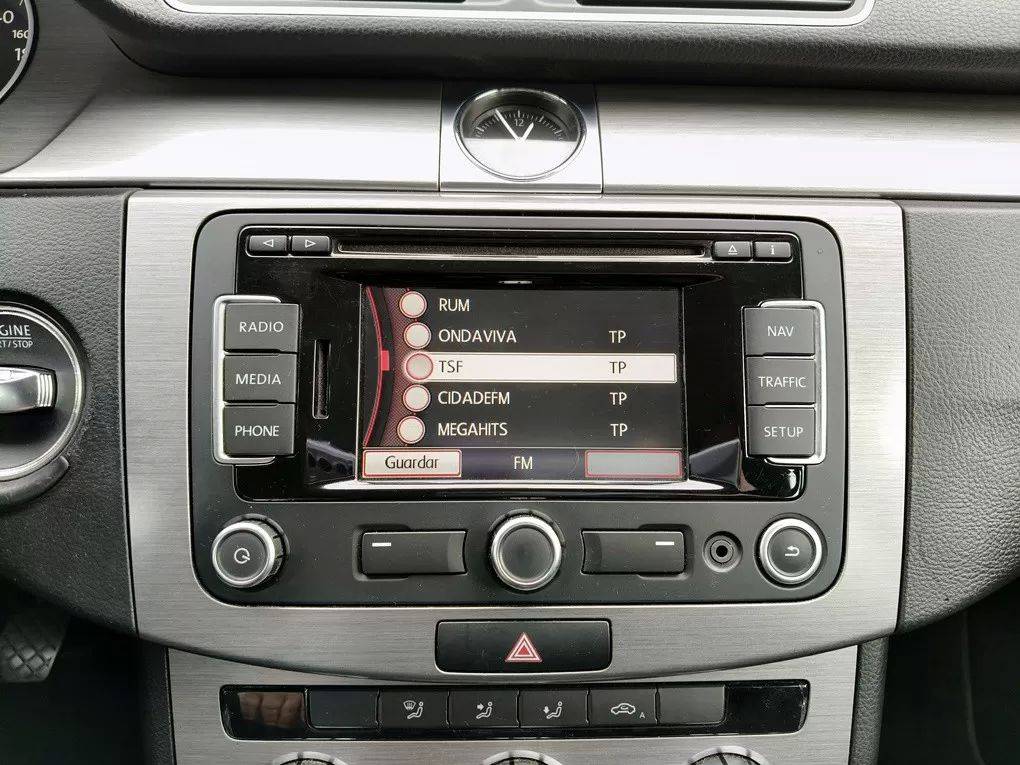 volkswagen-passat-2012-diesel-1598cc